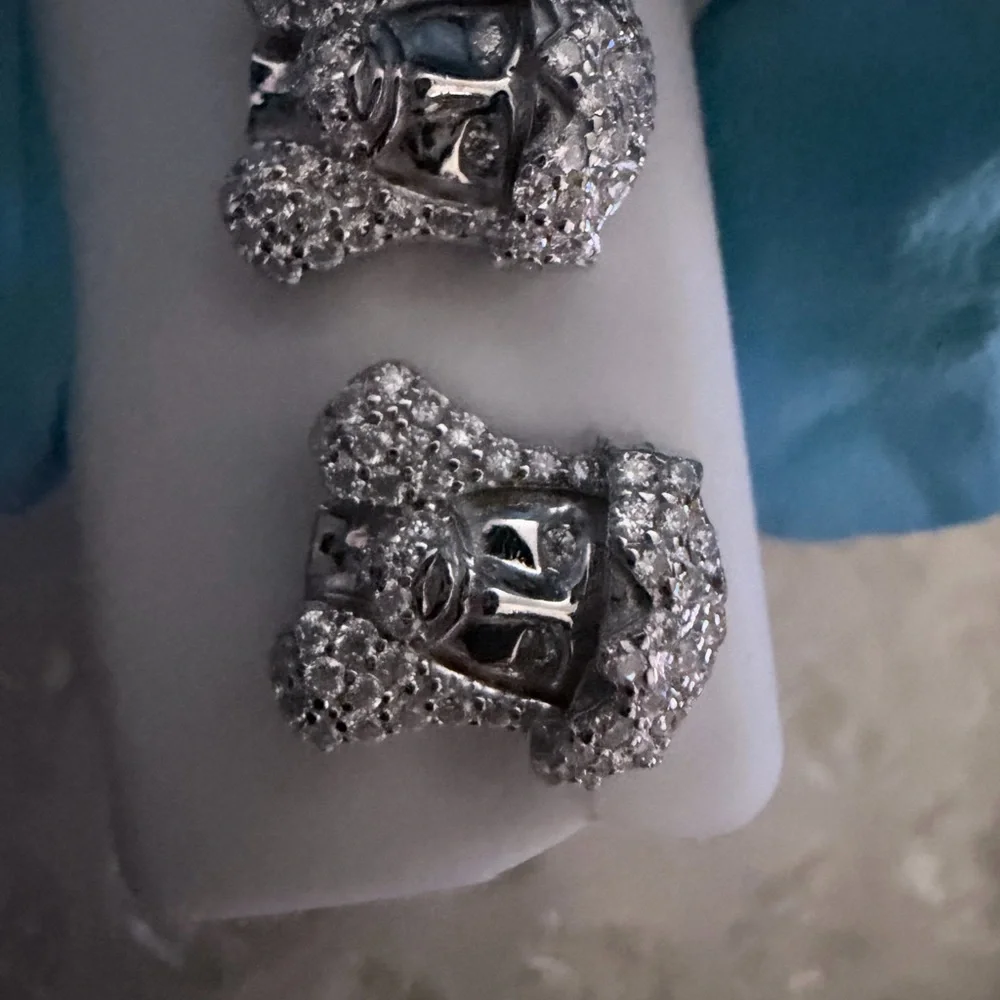 925 SILVER
MOISSAINITE 2.0CTW
$500.00 - Picture 5 of 12